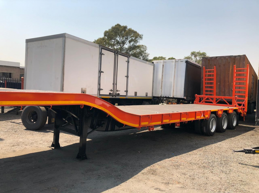 ubt-heavy-duty-tri-axle-stepdeck-lowbed-1121696689_large